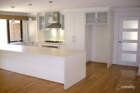 Property photo of 40 McMahon Way Kardinya WA 6163