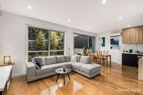 Property photo of 2/100 Winifred Street Oak Park VIC 3046