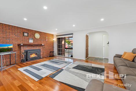 Property photo of 12 Templer Avenue Hampton Park VIC 3976