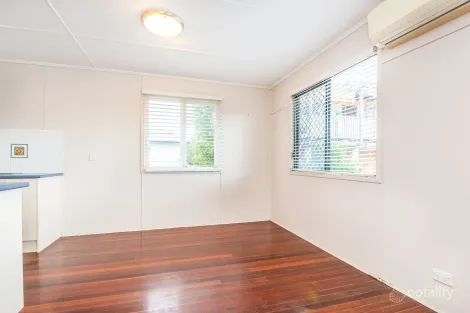 Property photo of 12 Boyce Street Margate QLD 4019