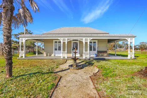 3 Sturt St, St Arnaud, VIC 3478