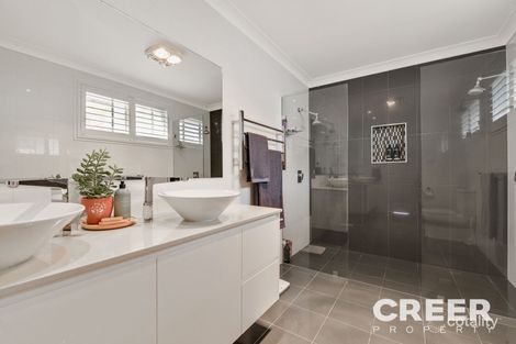 Property photo of 9 Albert Street Valentine NSW 2280