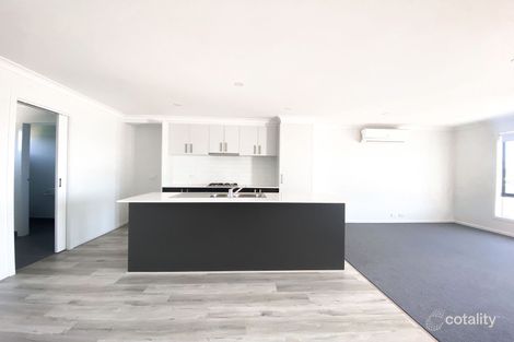 Property photo of 32 Greaves Avenue Deanside VIC 3336