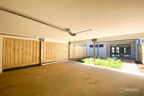 Property photo of 32 Greaves Avenue Deanside VIC 3336