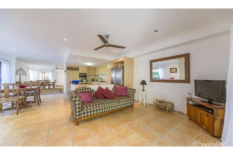 Property photo of 2/25 Ashbourne Terrace Biggera Waters QLD 4216