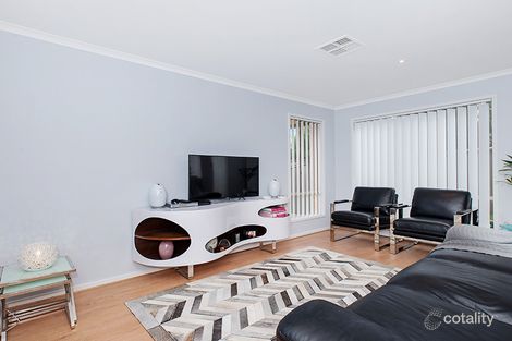 Property photo of 32 Condamine Avenue Manor Lakes VIC 3024