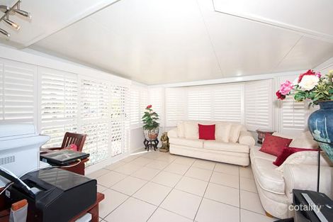 Property photo of 1 Yardarm Banksia Beach QLD 4507