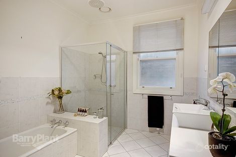 Property photo of 13-15 Barrabool Road Belmont VIC 3216