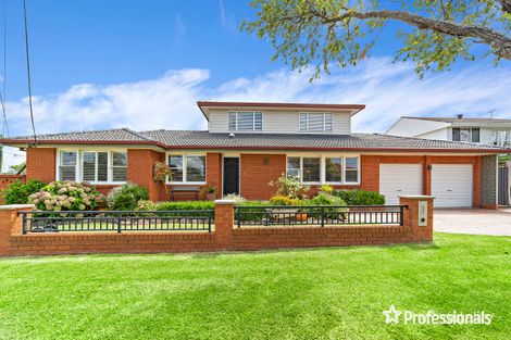 6 Greenway Pde, Revesby, NSW 2212