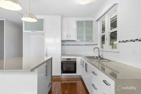 Property photo of 21 Berghofer Street Rockville QLD 4350