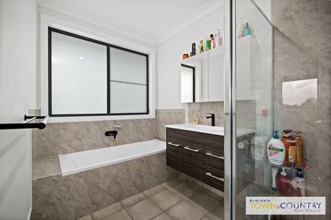 Property photo of 2 Kilcoy Close Armidale NSW 2350