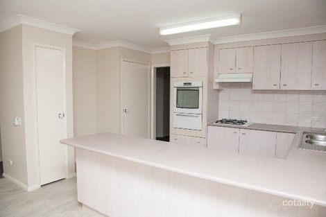 Property photo of 48 Jonquil Circuit Flinders View QLD 4305