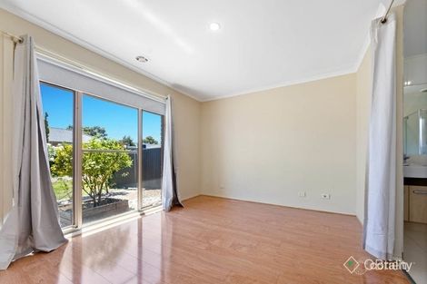 Property photo of 5 Amron Close Deer Park VIC 3023