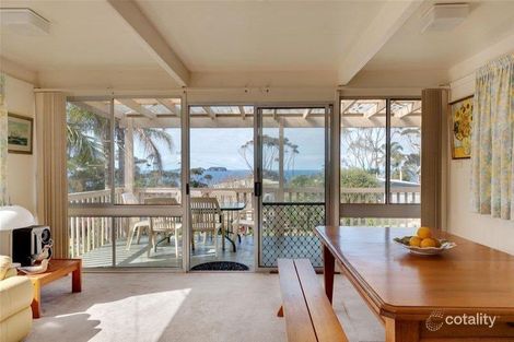 28 Burrawang Cres, Sunshine Bay, NSW 2536