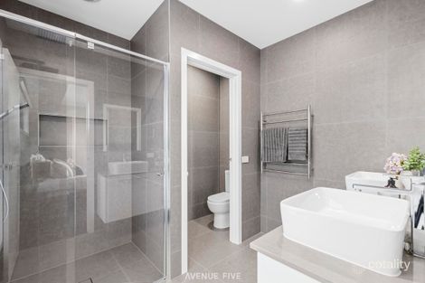Property photo of 29 Owarra Boulevard Mount Duneed VIC 3217