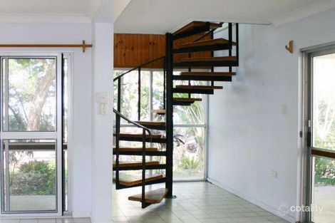 Property photo of 77 Upolu Esplanade Clifton Beach QLD 4879