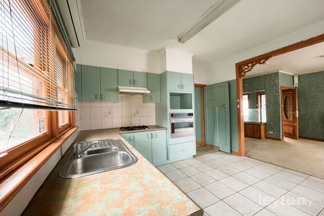 Property photo of 4 Young Street Springvale VIC 3171