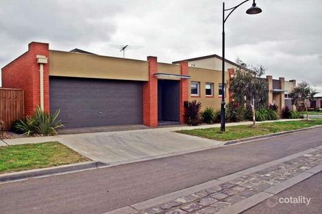 Property photo of 9 Thirlestane Place Craigieburn VIC 3064