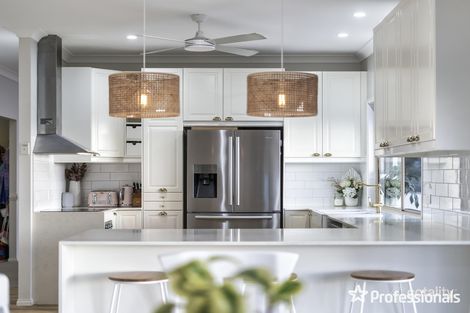 Property photo of 22 Valerie Close Edens Landing QLD 4207