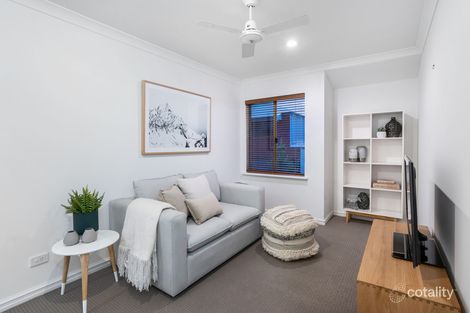 Property photo of 2/7 Rawlins Street Glendalough WA 6016
