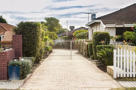 Property photo of 17B Wyong Road Bentley WA 6102