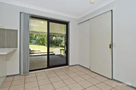 Property photo of 128 Discovery Drive Helensvale QLD 4212