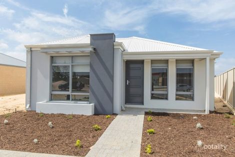 Property photo of 32 Waypoint Mews Alkimos WA 6038