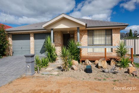 Property photo of 30 Pannamena Crescent Jerrabomberra NSW 2619