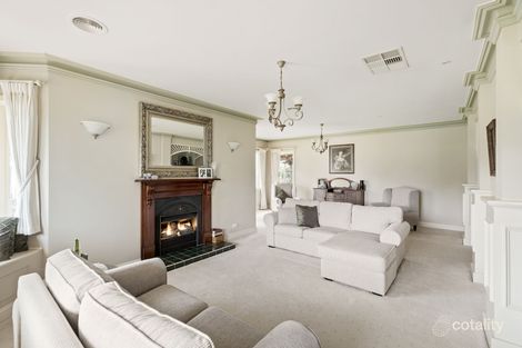 Property photo of 9 Sovereign Way Hillside VIC 3037