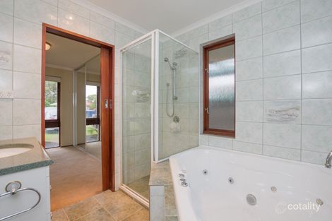 Property photo of 25 Weir Crescent Beckenham WA 6107