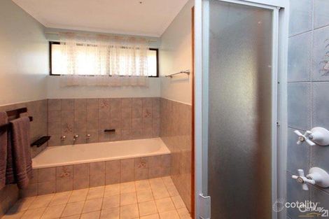 Property photo of 6 Crossing Road Aberfoyle Park SA 5159