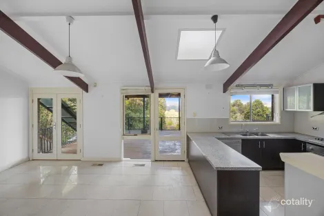 Property photo of 24 Cobden Crescent Lilydale VIC 3140