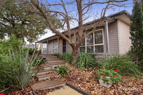 1/5 Lucerne Ave, Mornington, VIC 3931