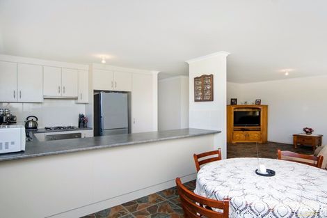 Property photo of 200 Excelsior Parade Hindmarsh Island SA 5214