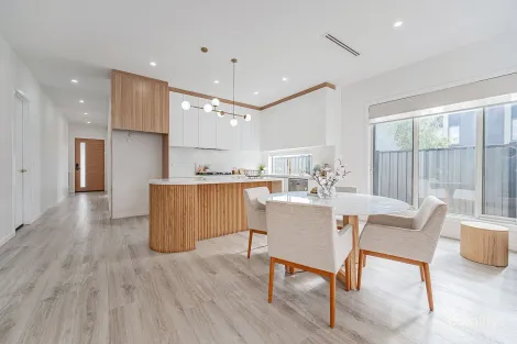 Property photo of 10 Thyridia Street Mickleham VIC 3064