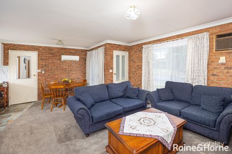Property photo of 2/10 Malaya Drive Tolland NSW 2650