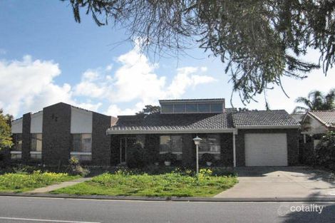 17 Newcombe Ave, West Lakes Shore, SA 5020