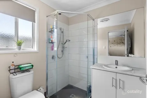 Property photo of 17 Sienna Drive Glenvale QLD 4350