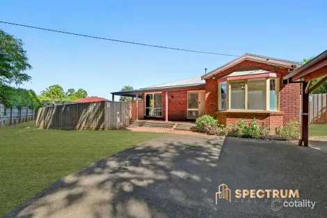 10 Churchill St, Warragul, VIC 3820