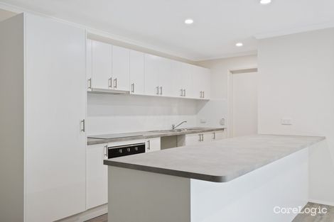 Property photo of 2/20 Morinda Way Labrador QLD 4215