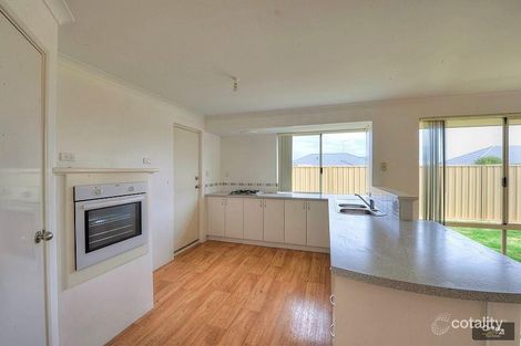 Property photo of 17 Ringtail Path Dawesville WA 6211