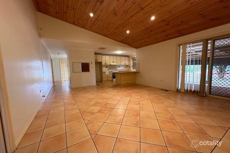 Property photo of 2 McMillan Place Forbes NSW 2871
