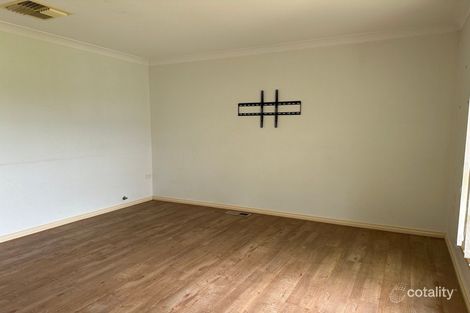 Property photo of 2 McMillan Place Forbes NSW 2871