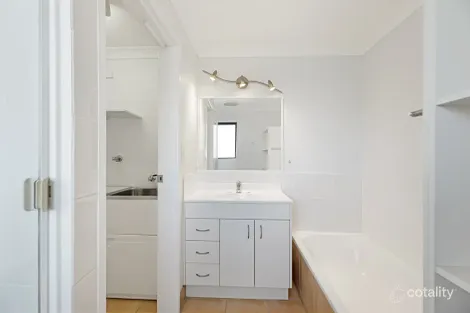 Property photo of 4/39 Goonawarra Drive Mooloolaba QLD 4557