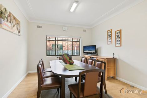 Property photo of 17 Henry Kendall Crescent Mascot NSW 2020