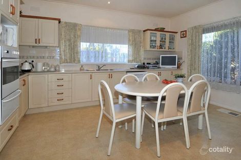 Property photo of 10 Halesworth Street St Albans VIC 3021