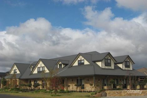 90 The Skyline, Sunbury, VIC 3429