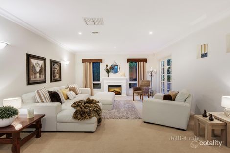 Property photo of 13 Champagne Rise Chirnside Park VIC 3116