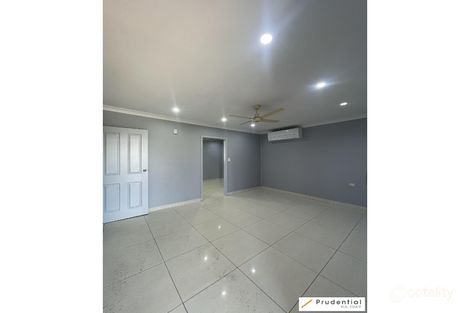 Property photo of 16 Quist Avenue Lurnea NSW 2170