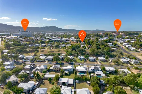 25 Pennycuick St, The Range, QLD 4700